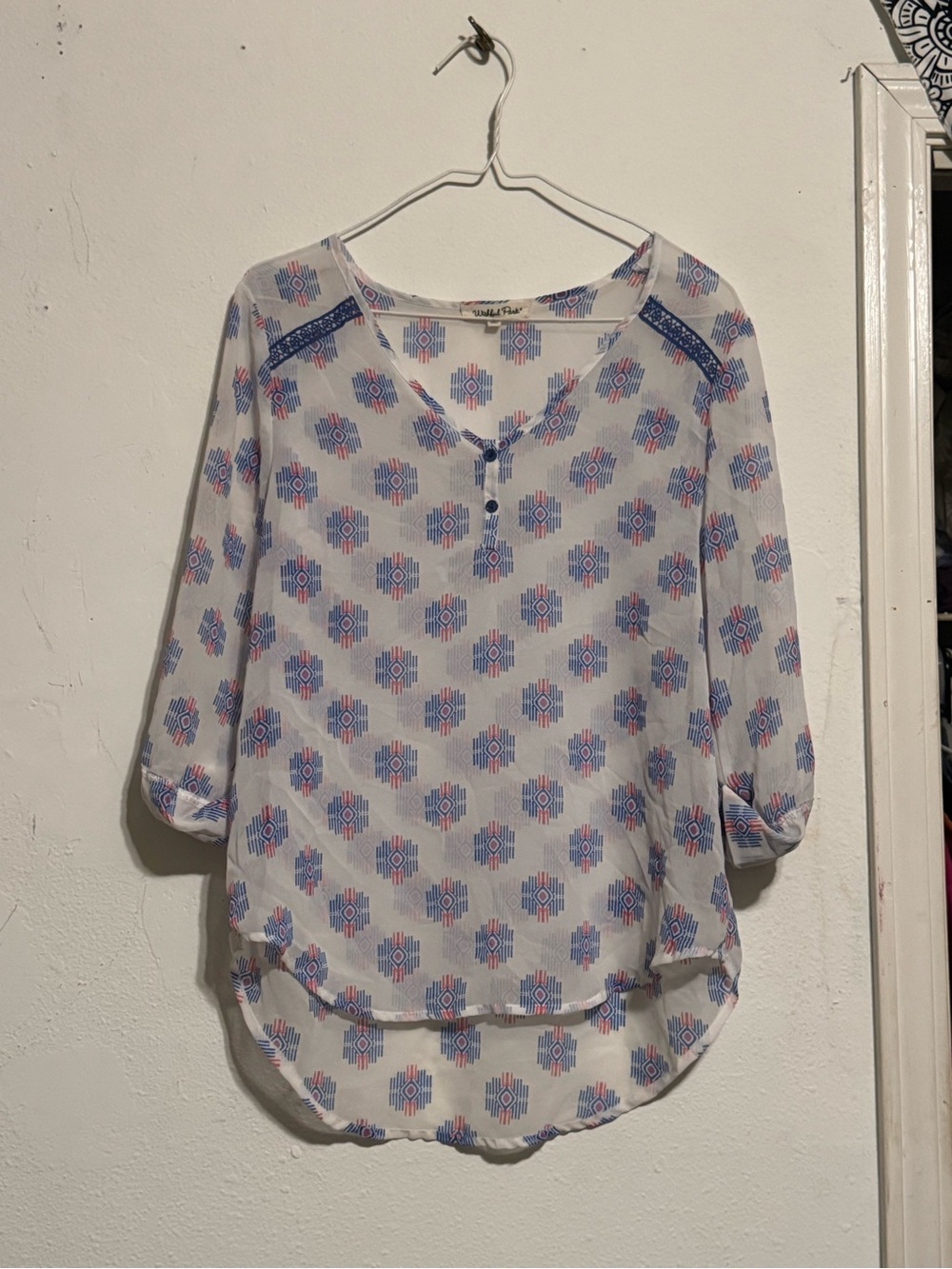 Wishful Park Lightweight White & Blue Patterned Women's Blouse - Size L